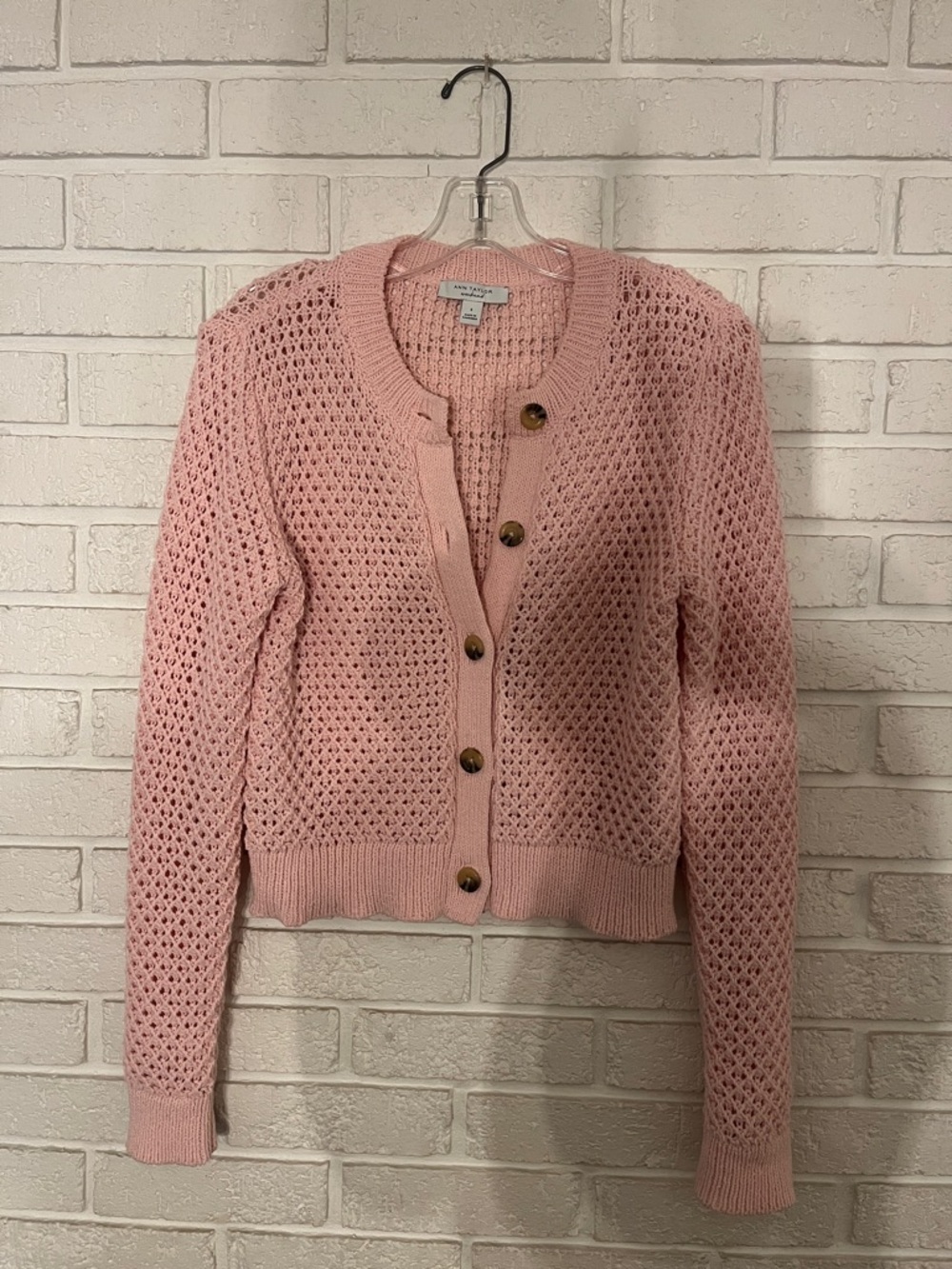 Ann Taylor weekend Open-Knit Blush Pink Button Cardigan, size small - Picture 2 of 6